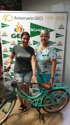 entrega regalos fiesta 40º aniversario warner_1