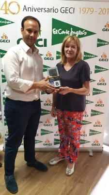 entrega regalos fiesta 40º aniversario warner_2